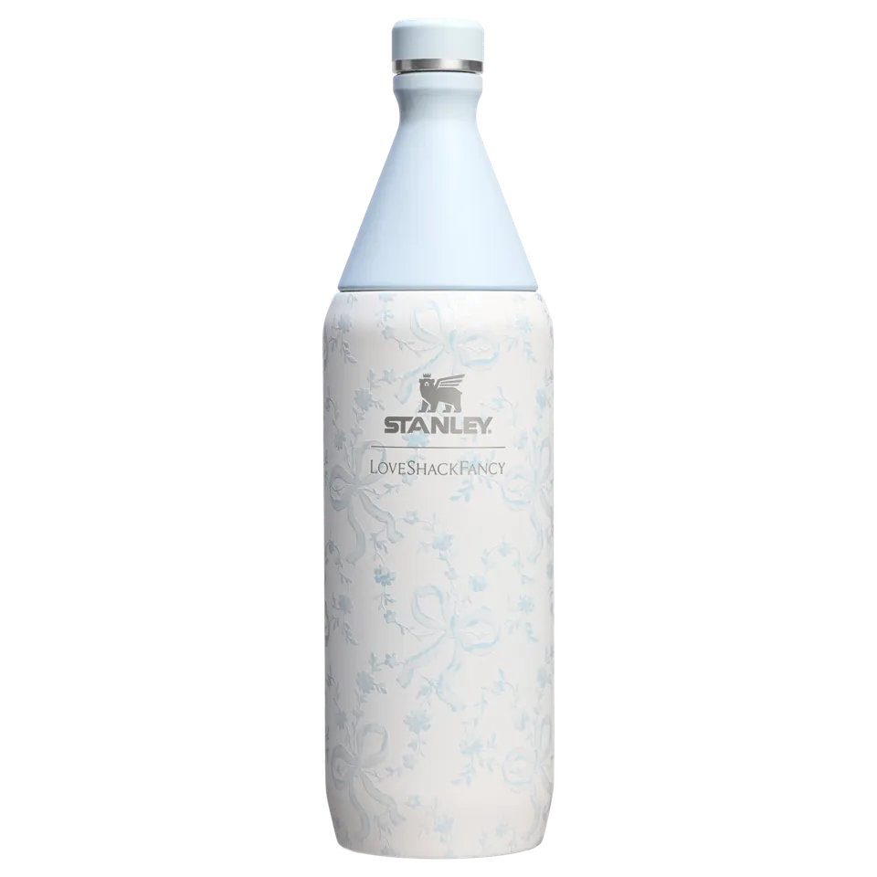 stanley-1913-x-loveshackfancy-all-day-slim-bottle-1-l-auslaufsichere-slim-flasch image 1