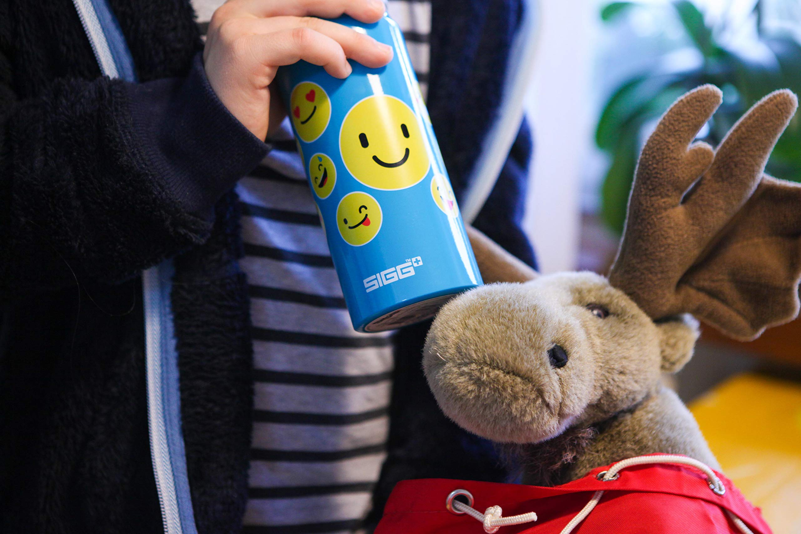 sigg-miracle-alu-emoticon-kinder-trinkflasche-0-6-l-auslaufsichere-federleichte- image 2