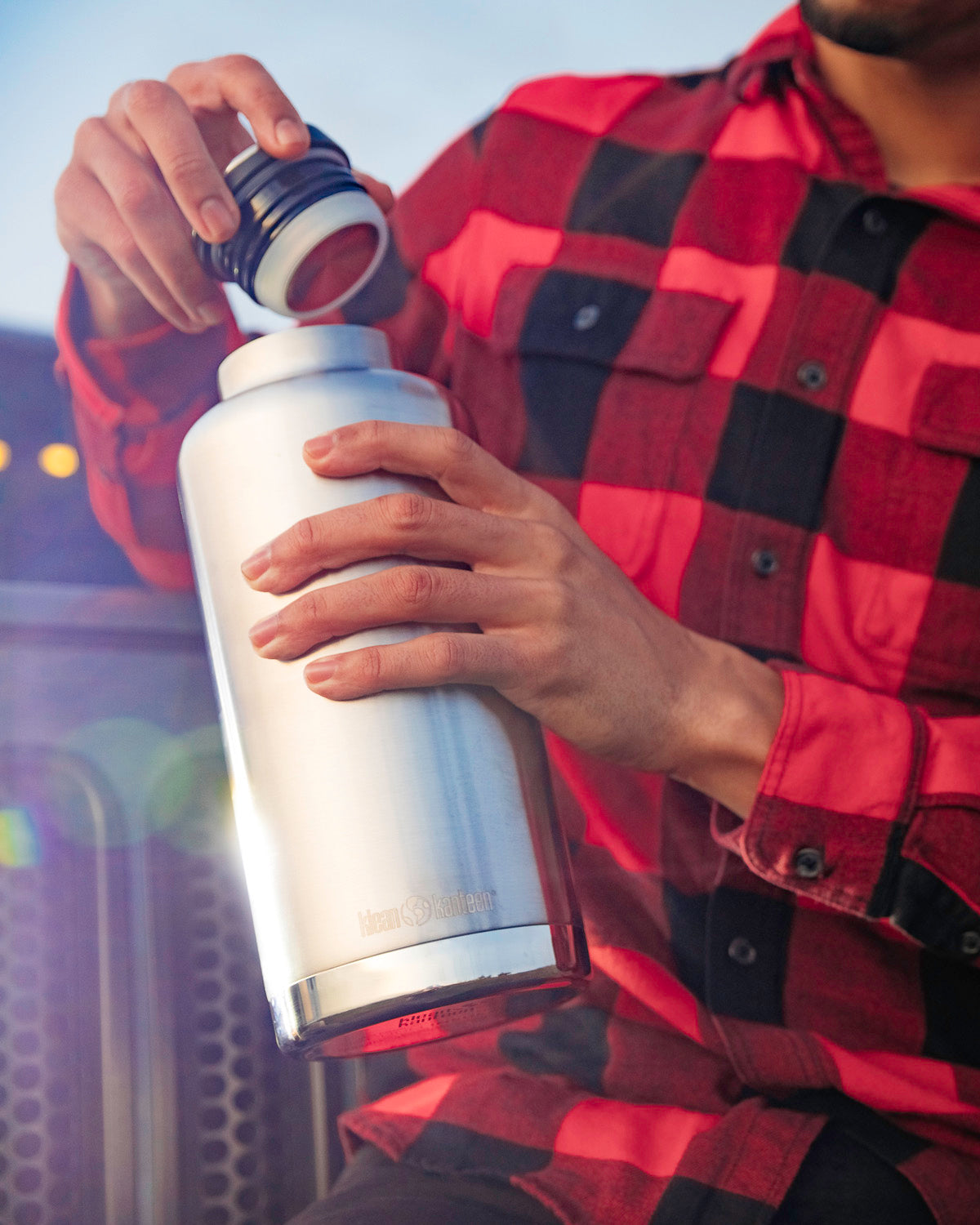 klean-kanteen-edelstahl-isolierflasche-tkwide-1900ml-mit-loop-cap-doppelwand-vak image 8